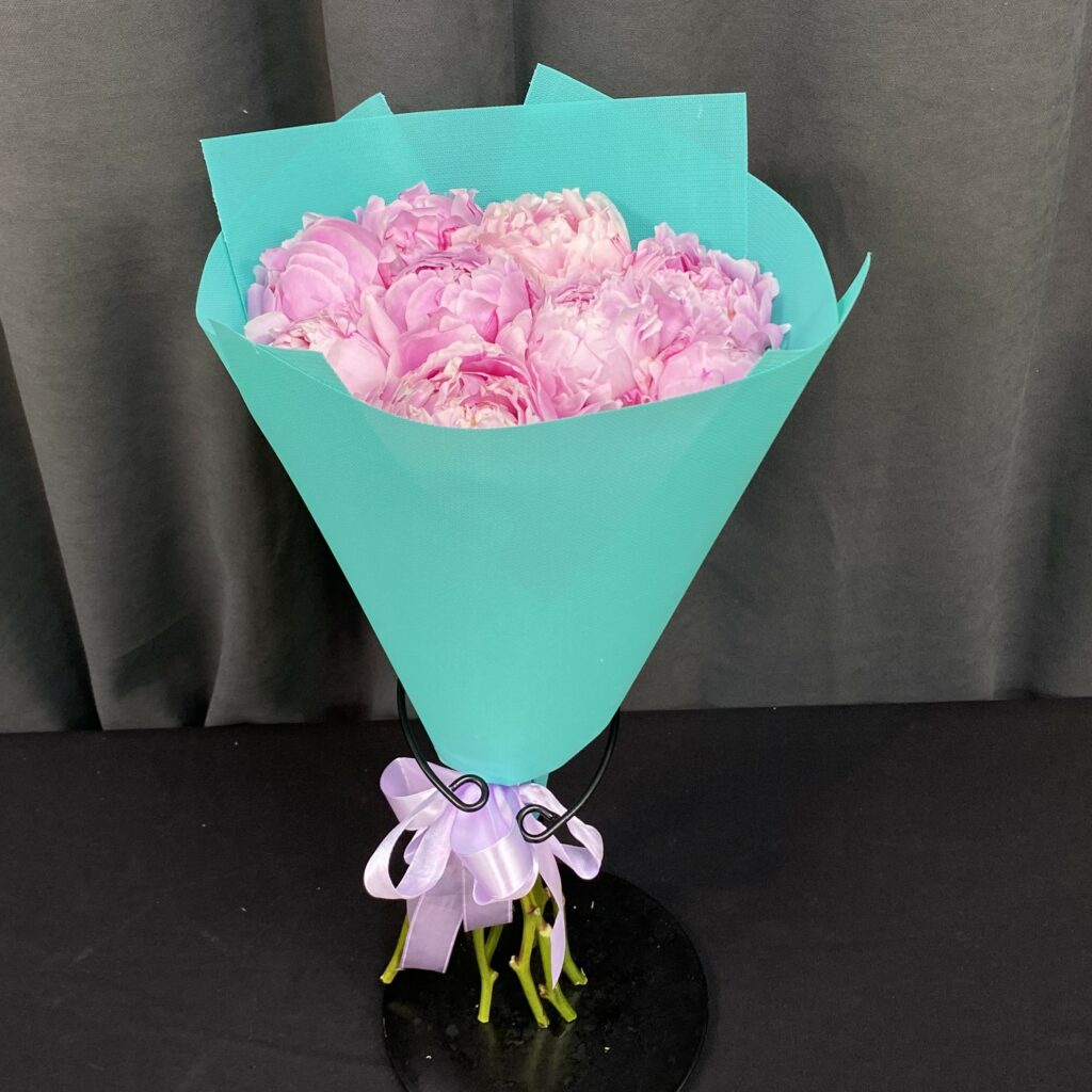Букет из розовых пионов 9