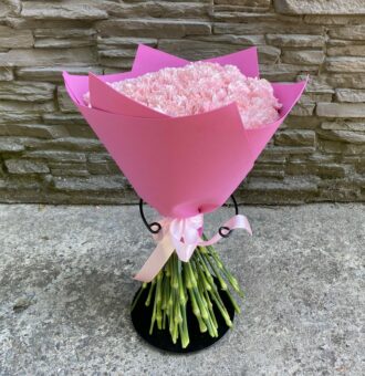 Букет из розовых диантусов