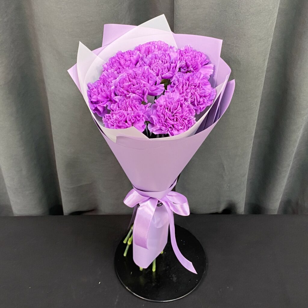 Букет из лунных диантусов 9