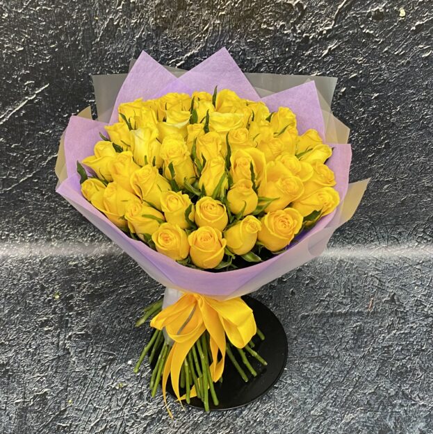 Жёлтые кенийские розы 40см