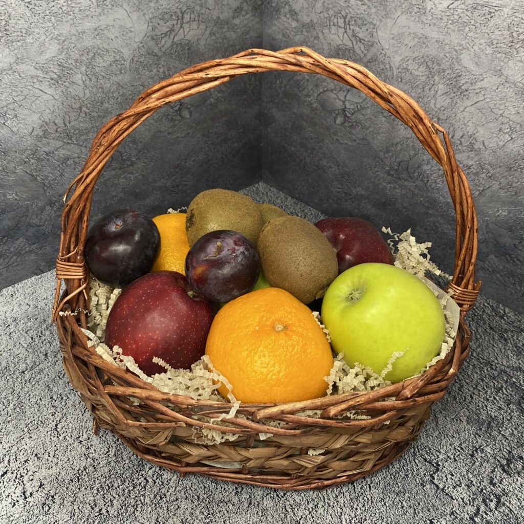 Фруктовая корзина 'Изобилие'