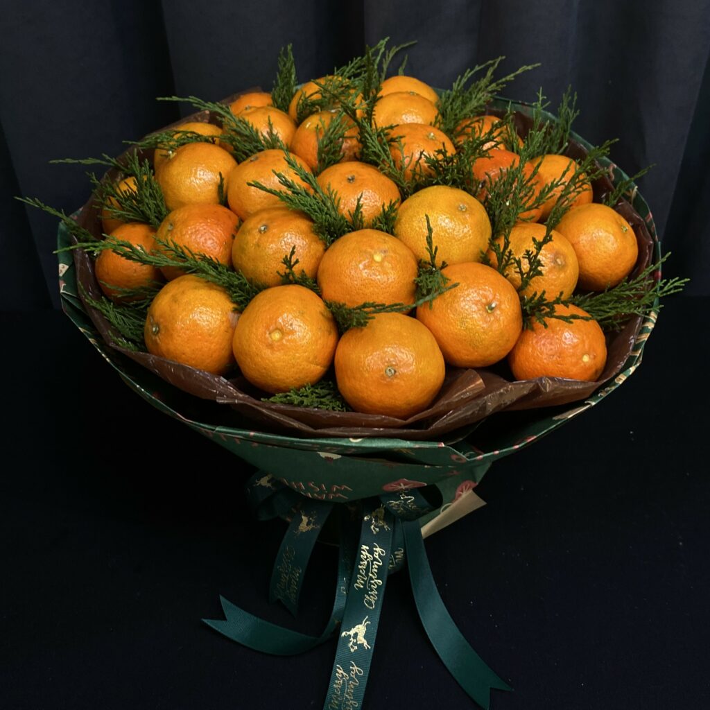 Букет из фруктов 'Зимняя магия'