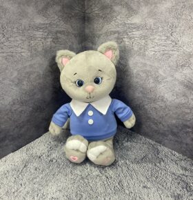Игрушка 122 Котик Грей в толстовке с воротником 25 см