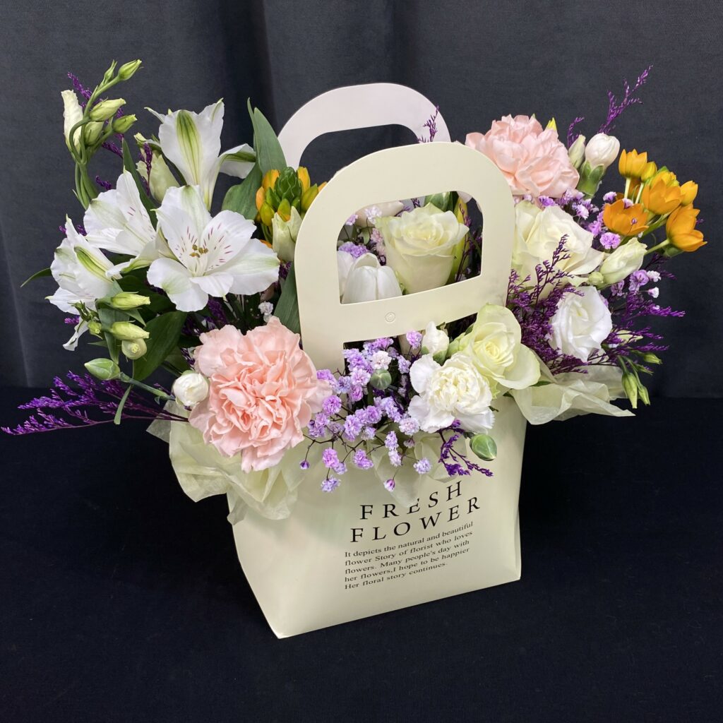 Цветы в плайм-пакете 'Цветочный коктейль' (ВН)