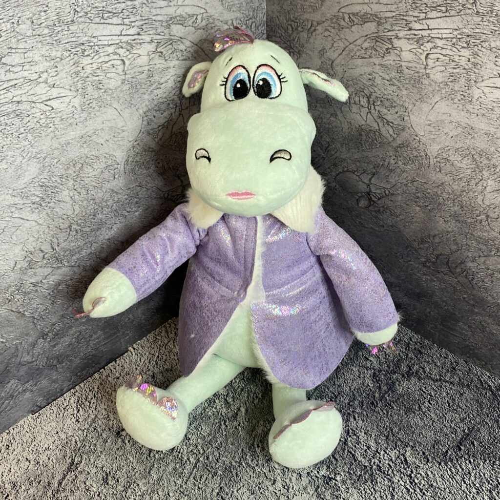 Игрушка 'Дракон Дейзи в сиреневой дубленке', мятный, 25 см (151)