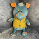 Игрушка 'Дракон Фредди в жилетке', 35 см (162)