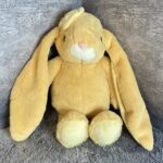 Игрушка 'Зайка Молли', карамельный, 28 см (170)