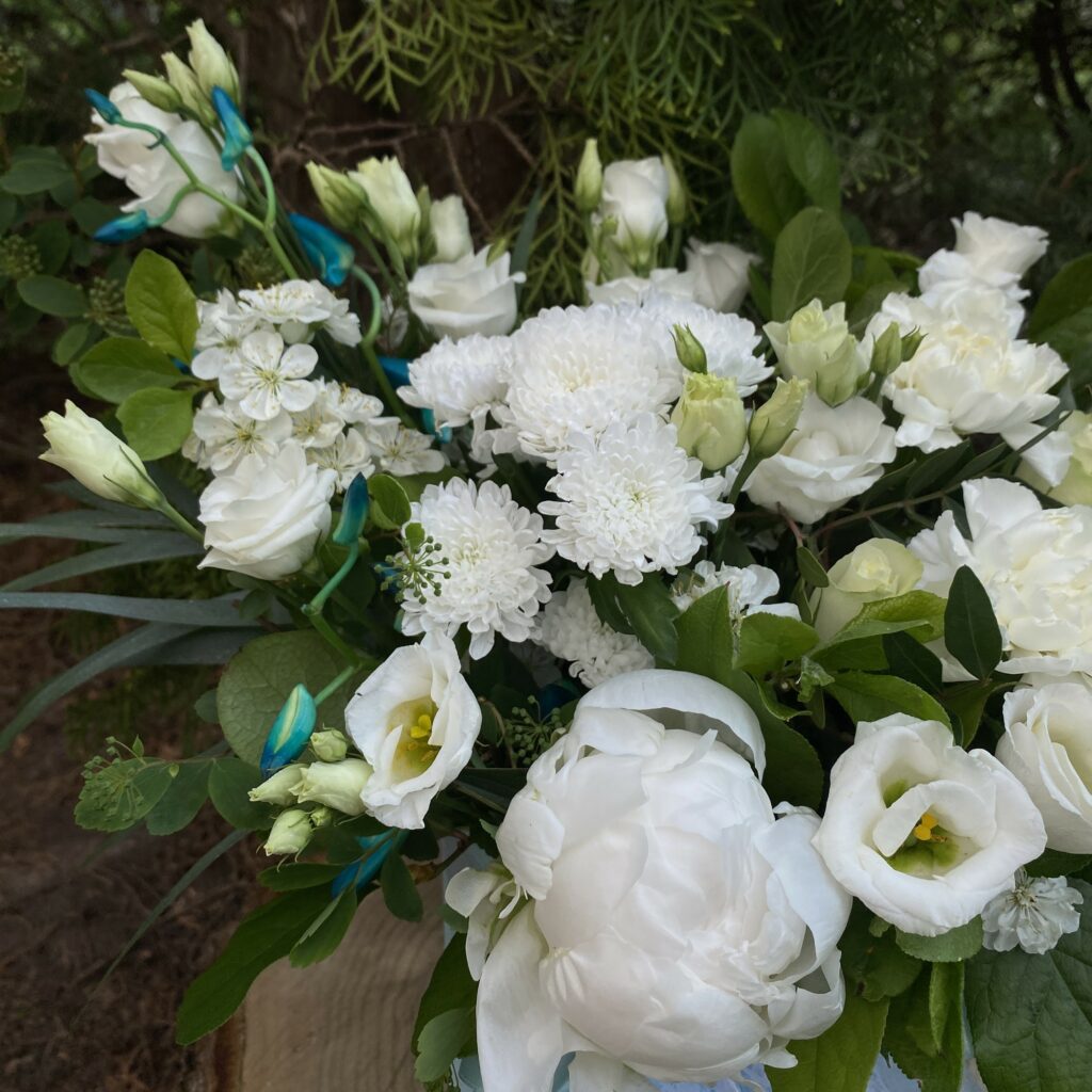 Цветы в коробке 'Хрустальная Роса' (ВН)