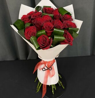 Букет цветов 'Строгая Красота'