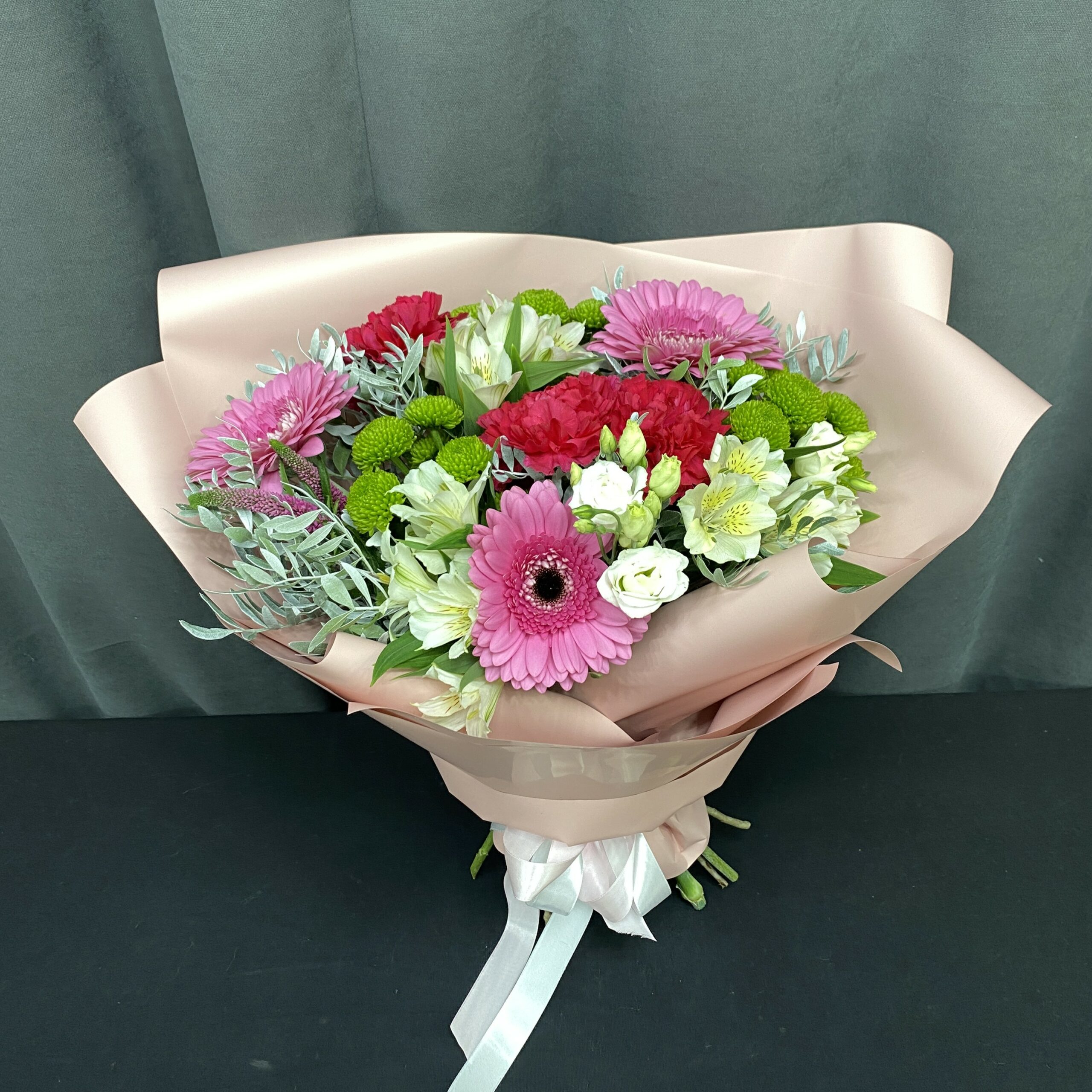 1b1304f4-123c-41d4-889a-e102c068cb7a Букет цветов ‘Чарующая свежесть’ (ВН) — изображение 1