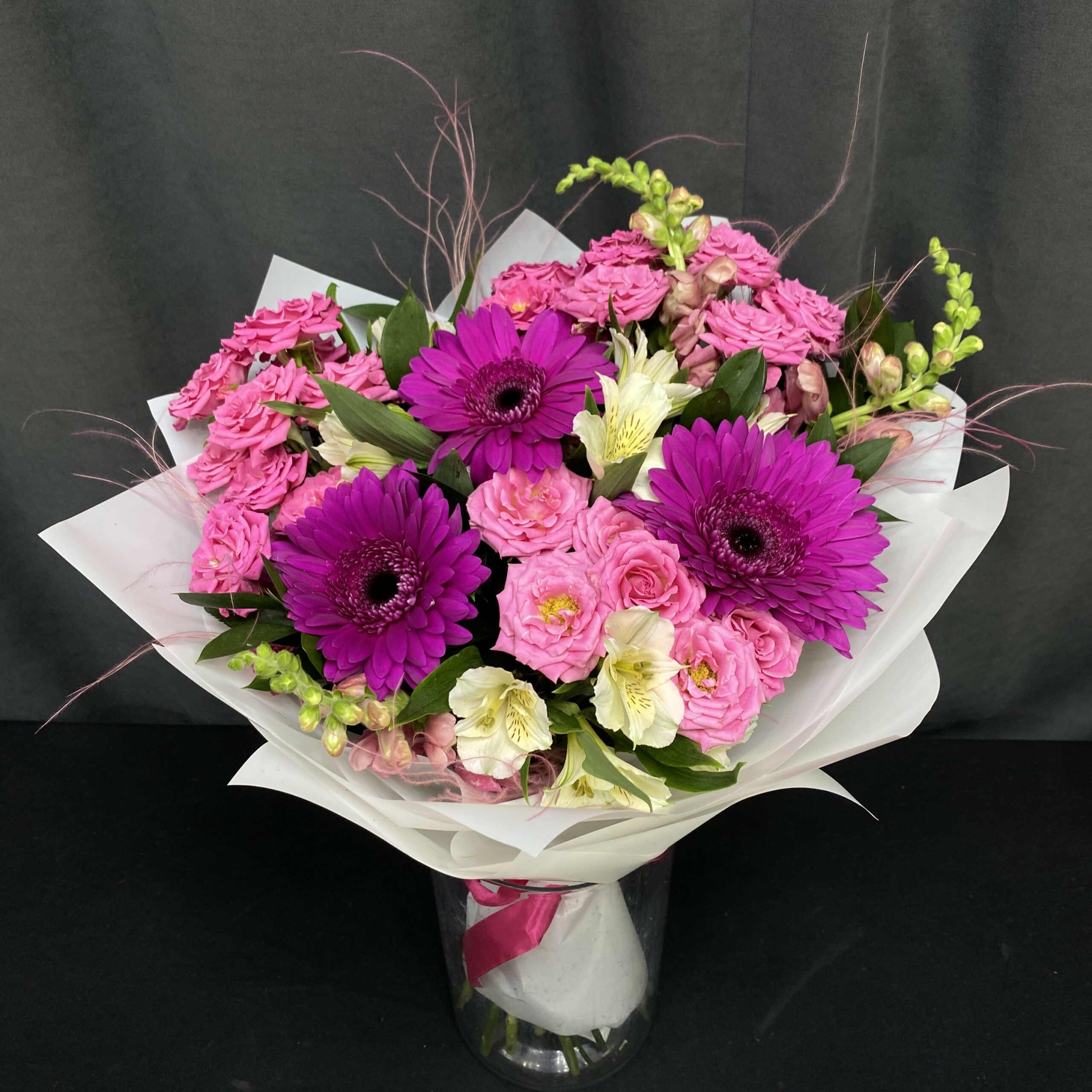 IMG_0794 Букет цветов ‘Малиновый вальс’ (ВН) — изображение 1
