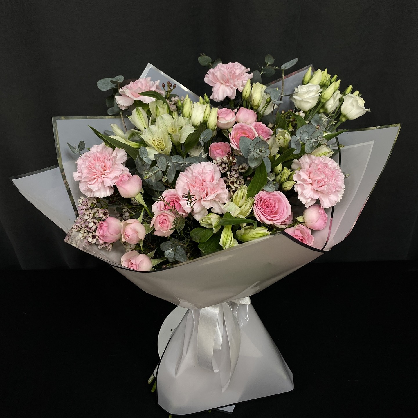 a92a262b-8d4a-4ac9-a04f-ab47809d0812 Букет цветов ‘Счастливый момент’ (ВН) — изображение 1