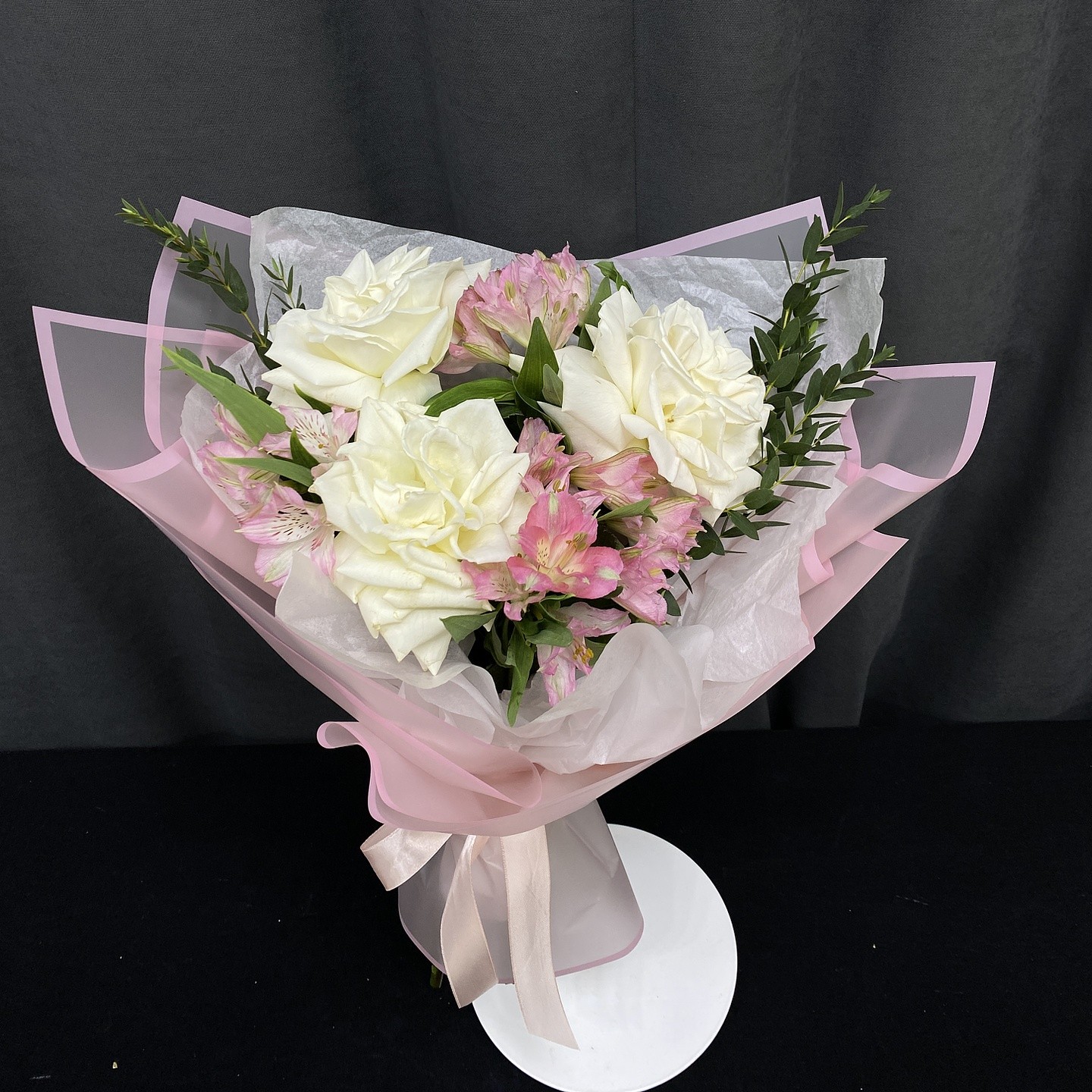 64607411-30b6-4d4e-a6a2-e6fc8f879610 Букет цветов ‘Пудровая симфония’ (ВН) — изображение 1