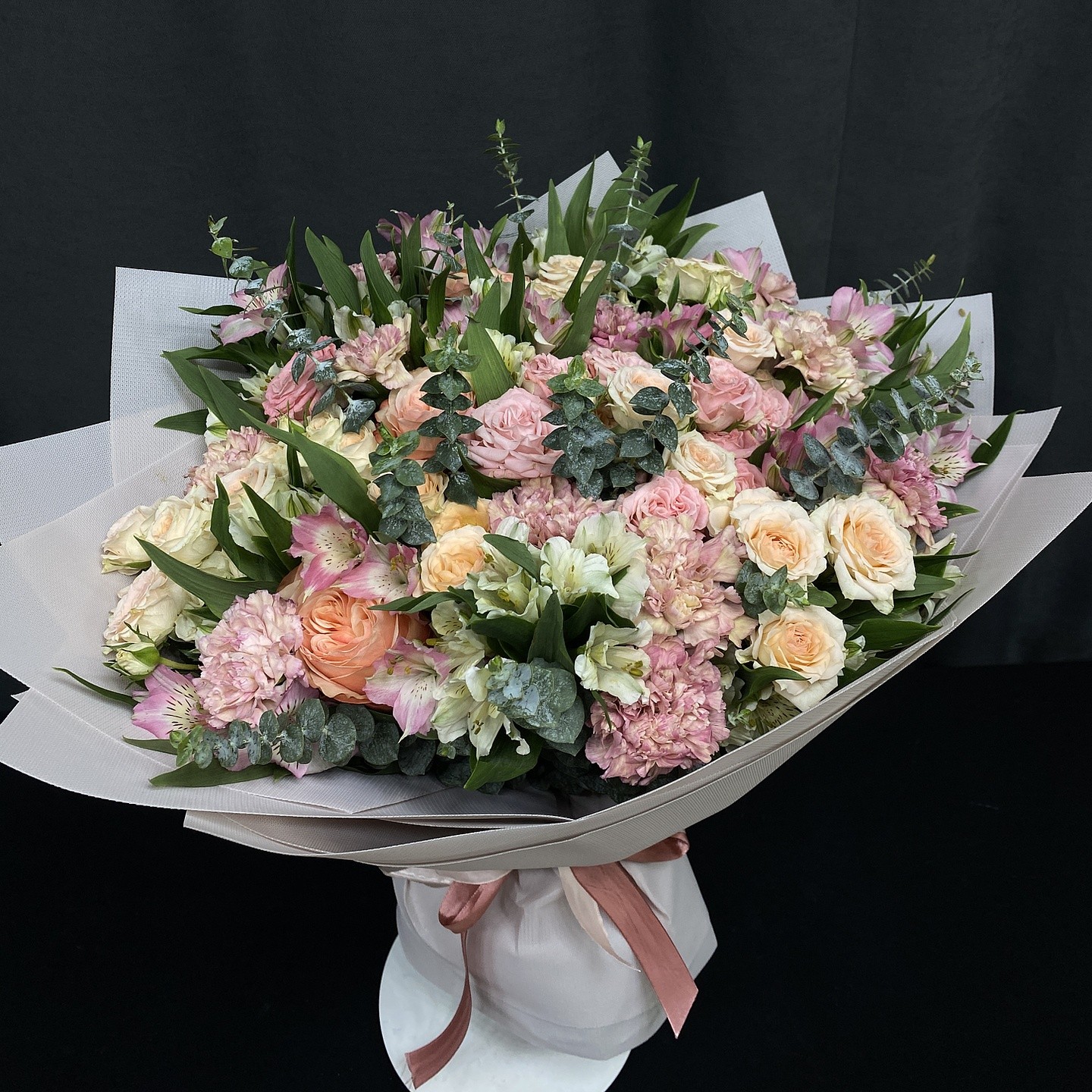 фантазия Букет цветов ‘Крем-брюле’ — изображение 1